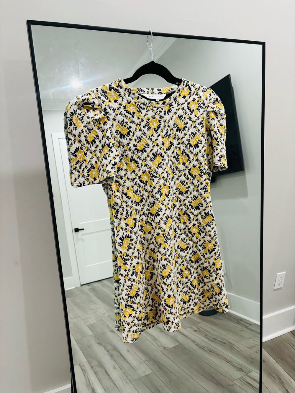 Common house Yellow Floral Short-Sleeve A-Line Dress